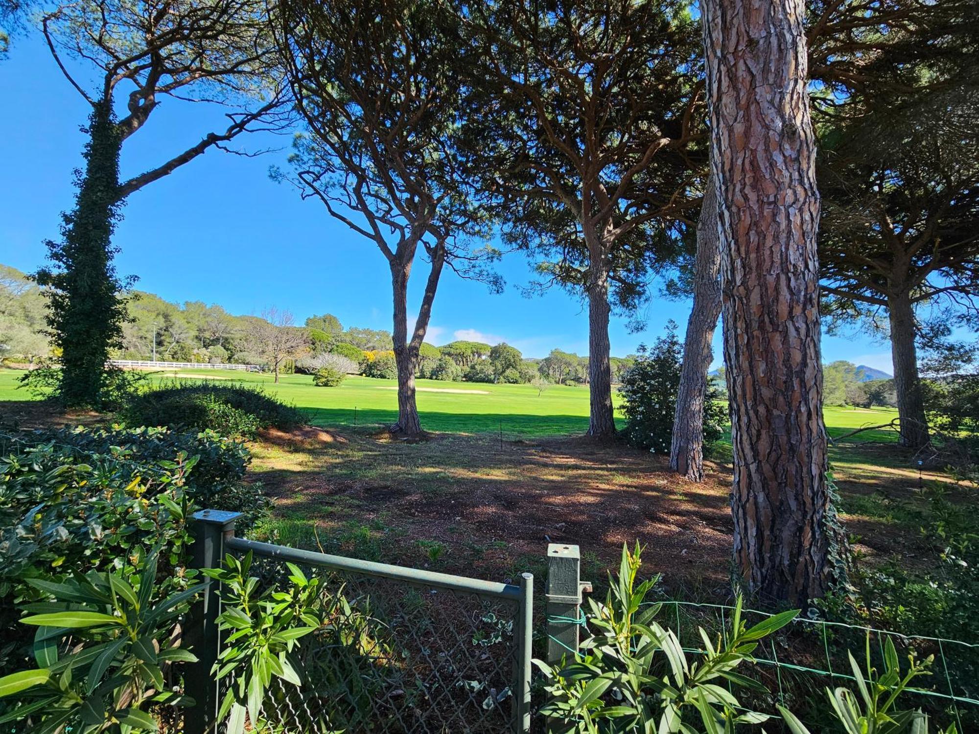 Appartement Golf De Valescure Avec Jardin Saint-Raphaël エクステリア 写真